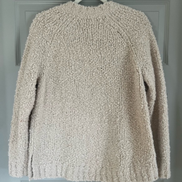 COZY Sweater🤍 Brand: American Thread, Size: M - Picture 4 of 5